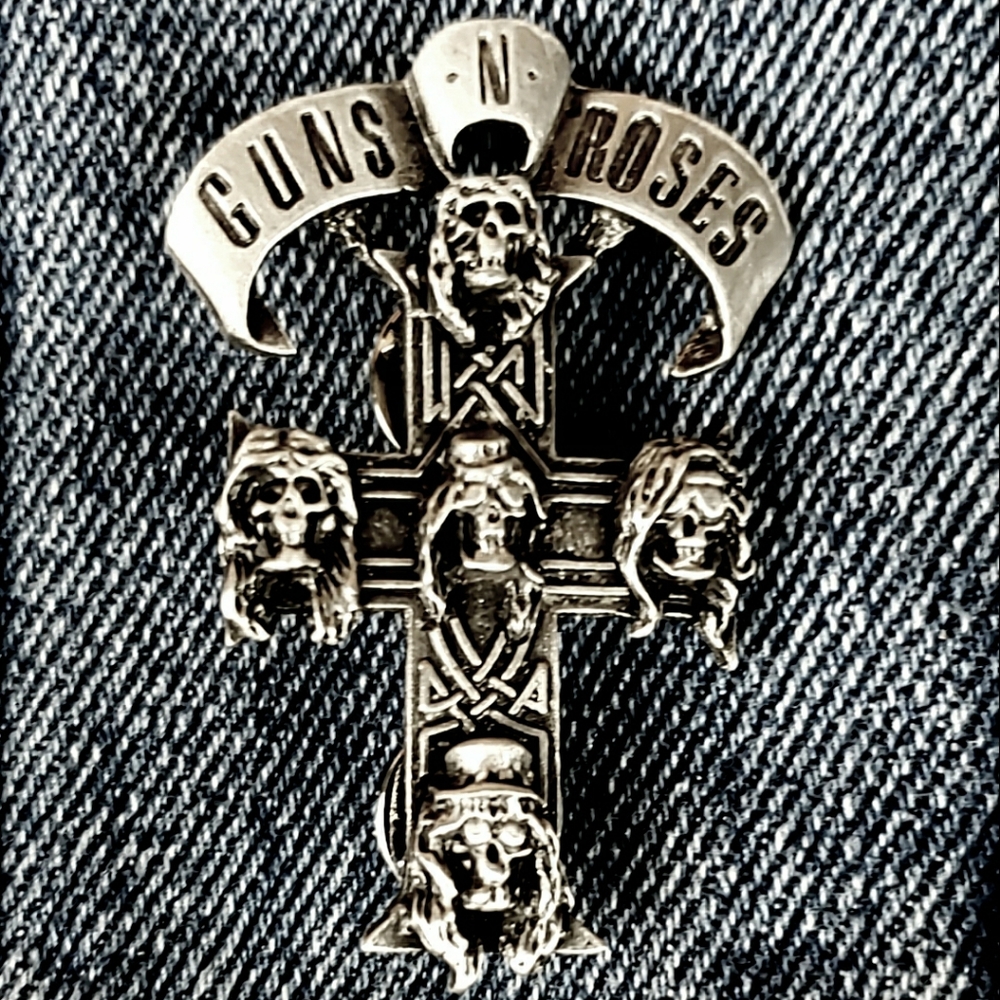 Vintage GUNS & ROSES Pin